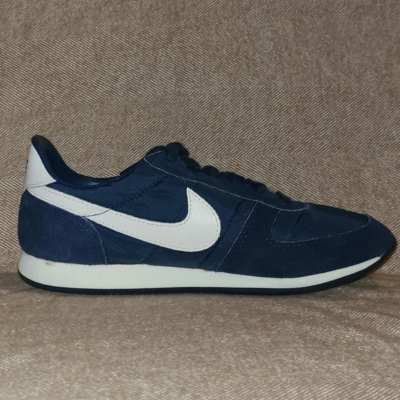 Nike Vintage 1985 Rio Trainers in LIKE NEW condition - Picture 2 of 10